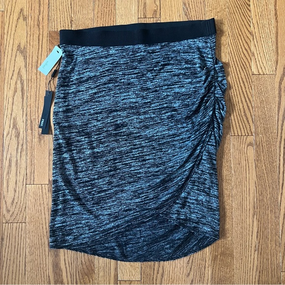 Wilfred Free Tyra Skirt Heather Black. - Picture 1 of 7